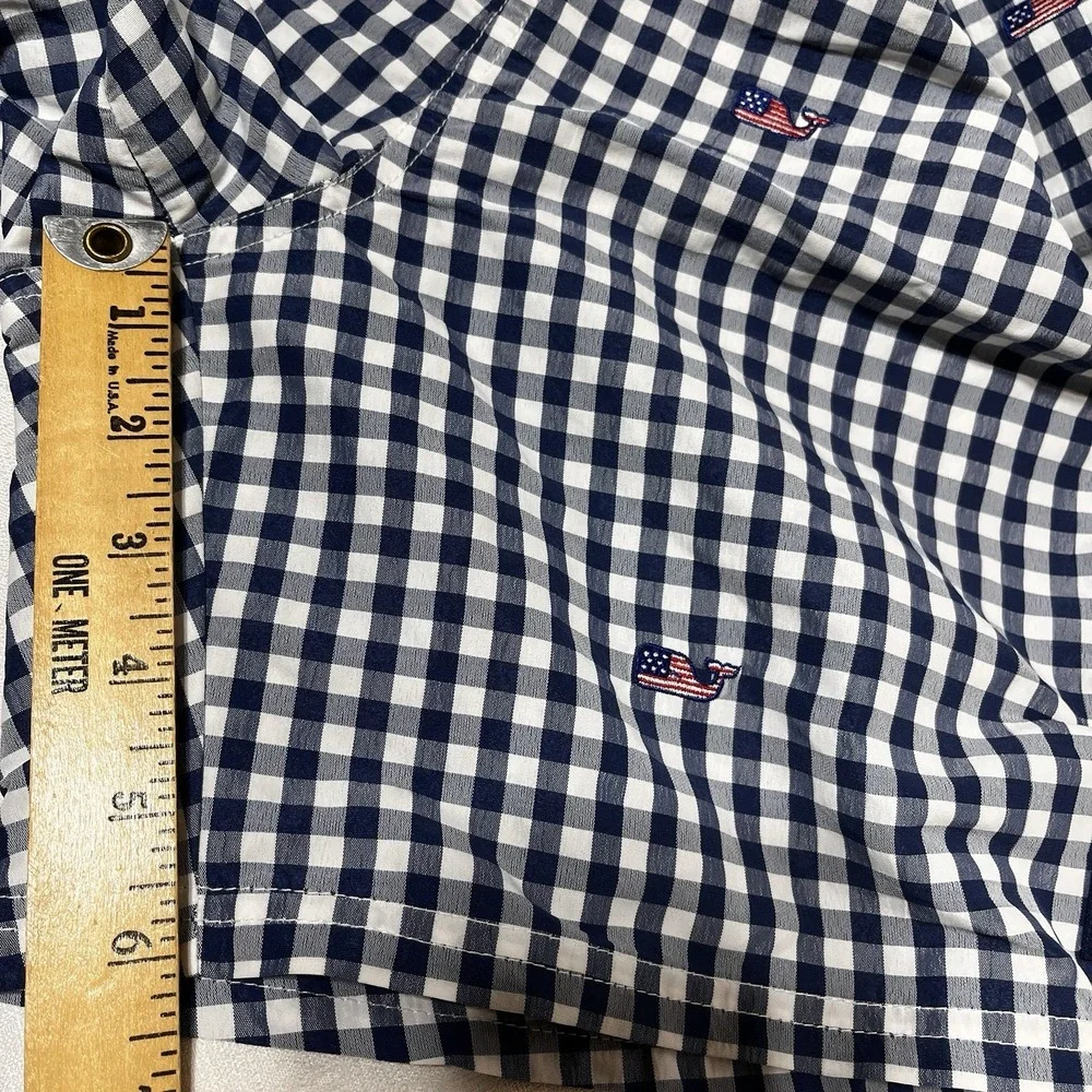 Vineyard Vines Embroidered Whales Swim Trunks Size L Pockets Lined USA W/ Pouch